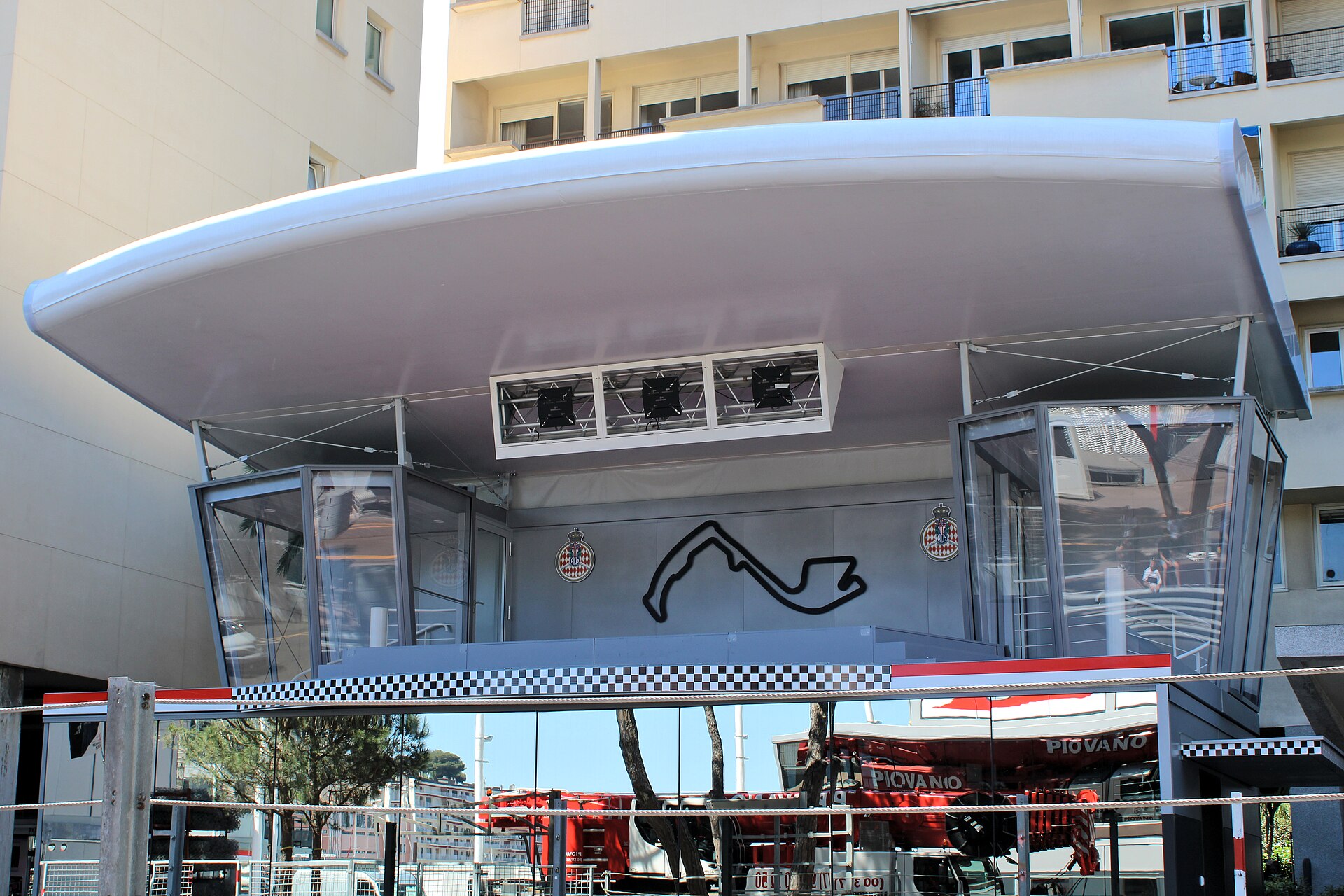 F1